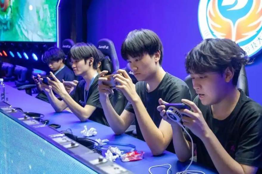 LOL2026全球总决赛S16 从排行榜读S16前瞻：战队资料页该看哪些关键字段